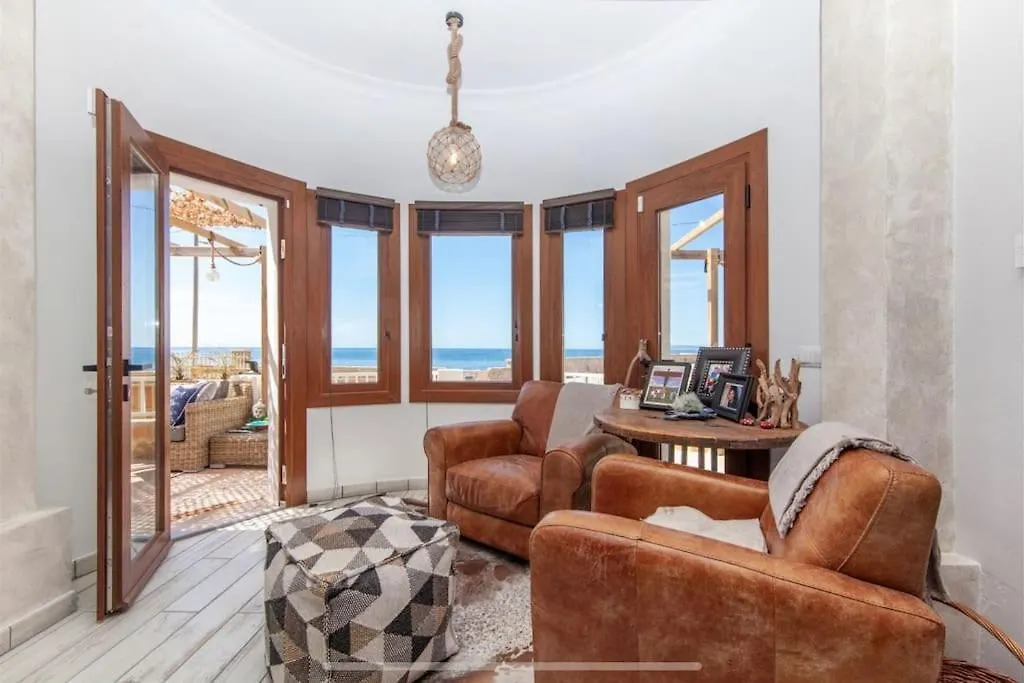 Beach House With Beautiful Sea Views Front Line Palma de Mallorca 0*,  Spanien